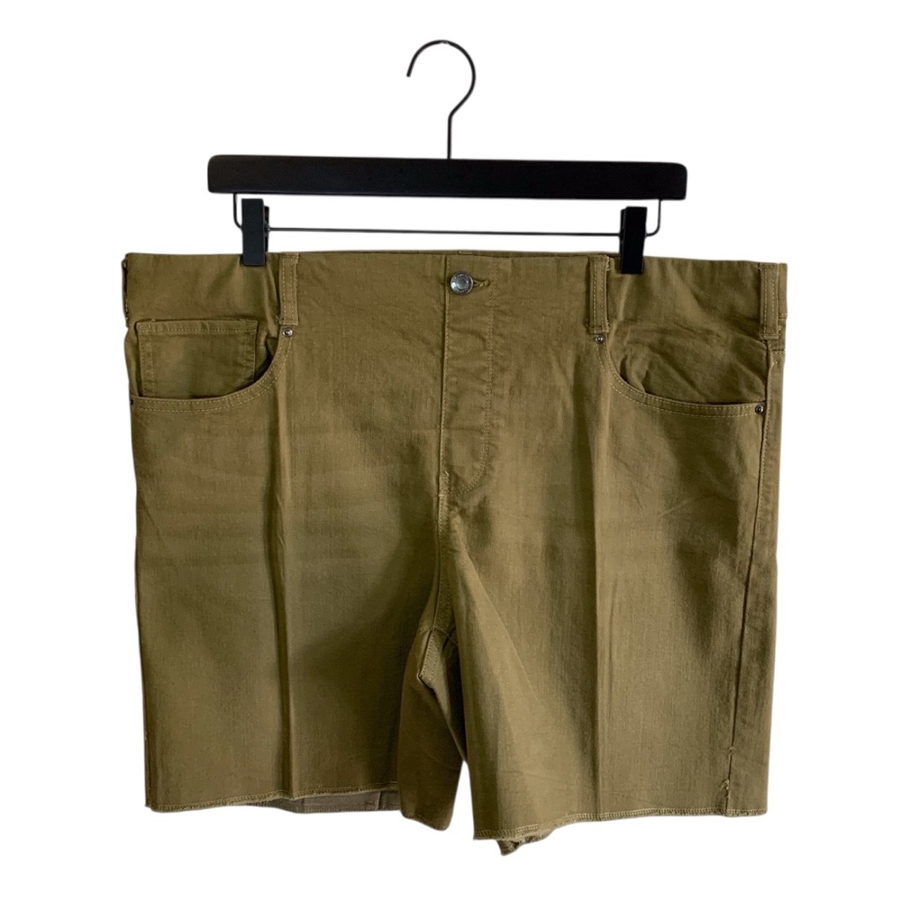 Time and Tru Women's Size XL 16-18 Olive Green Pull On Denim Shorts Cotton Blend